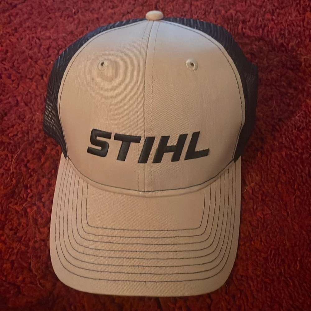 NWT STIHL Trucker Hat